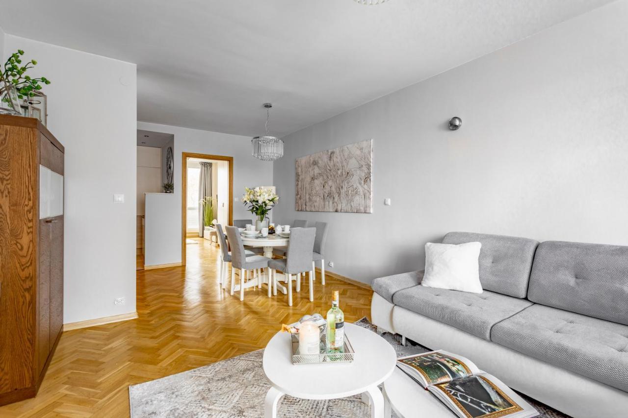 Hala Mirowska Apartments Warschau Exterior foto